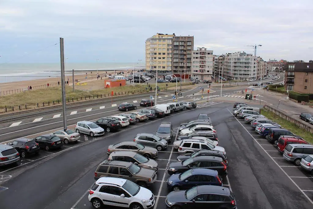 Hydro Palace Apartment Ostende